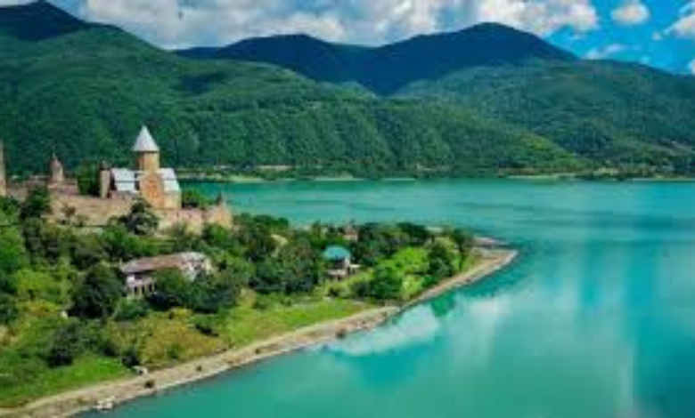 الرحلات إلى جورجيا: اكتشف سحر الطبيعة والتاريخ مع الاتحاد للسفر والسياحة